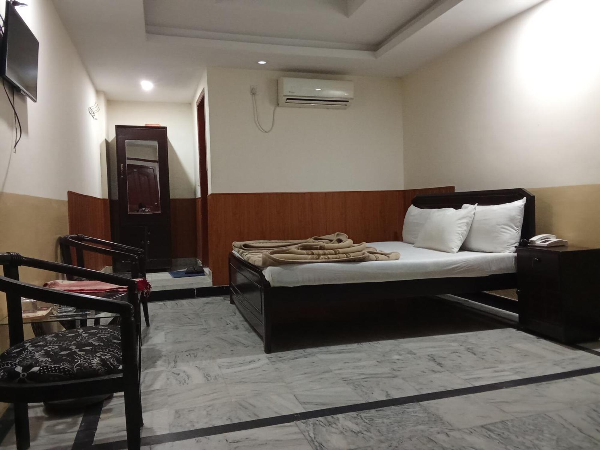 Hotel Khursheed Palace راوالبيندي المظهر الخارجي الصورة